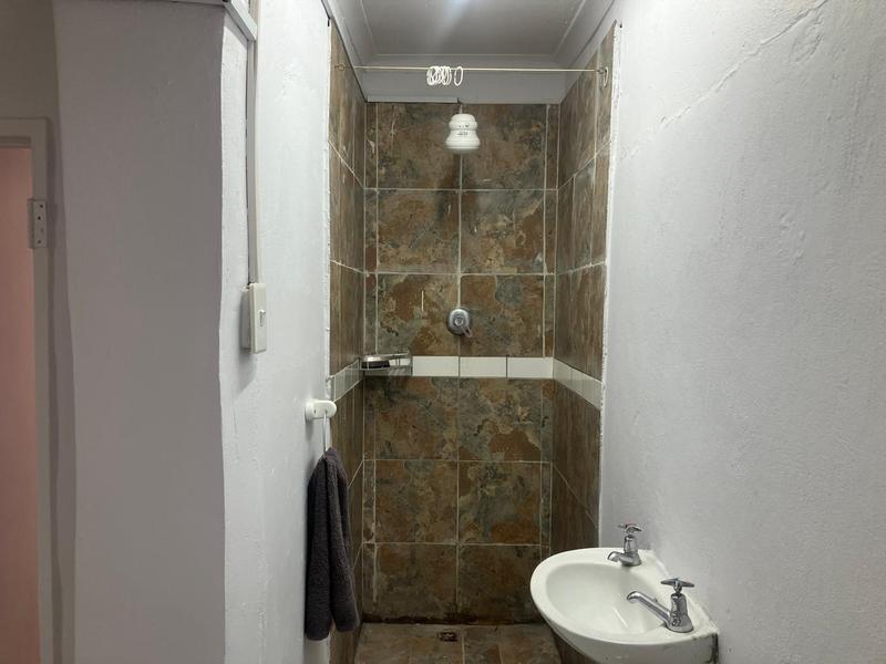 To Let 2 Bedroom Property for Rent in New Woodlands Western Cape